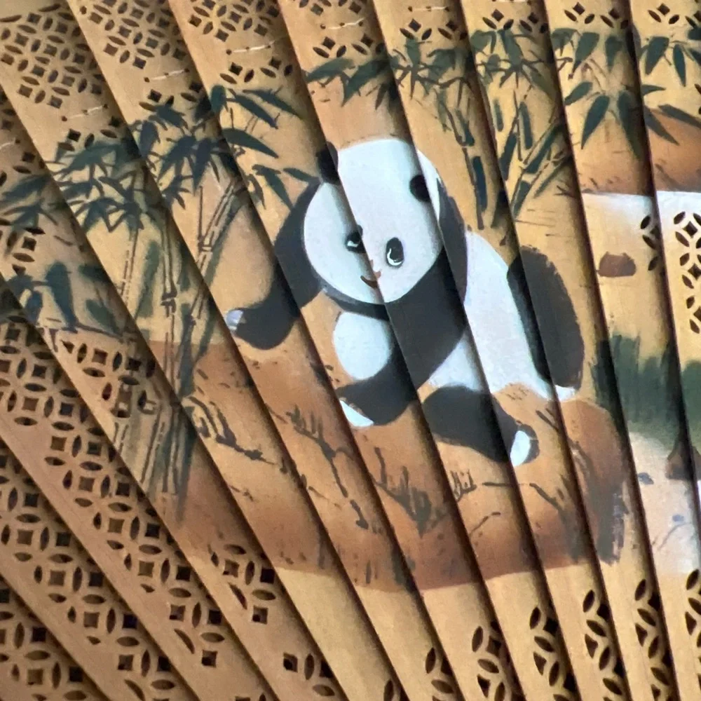 Bamboo Hand Fan with Panda Design - Picture 4 of 7